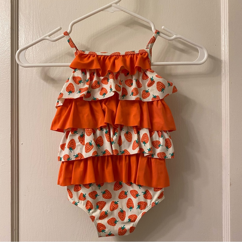 Baby Boden strawberry swimsuit, size 3-4 years 🍓